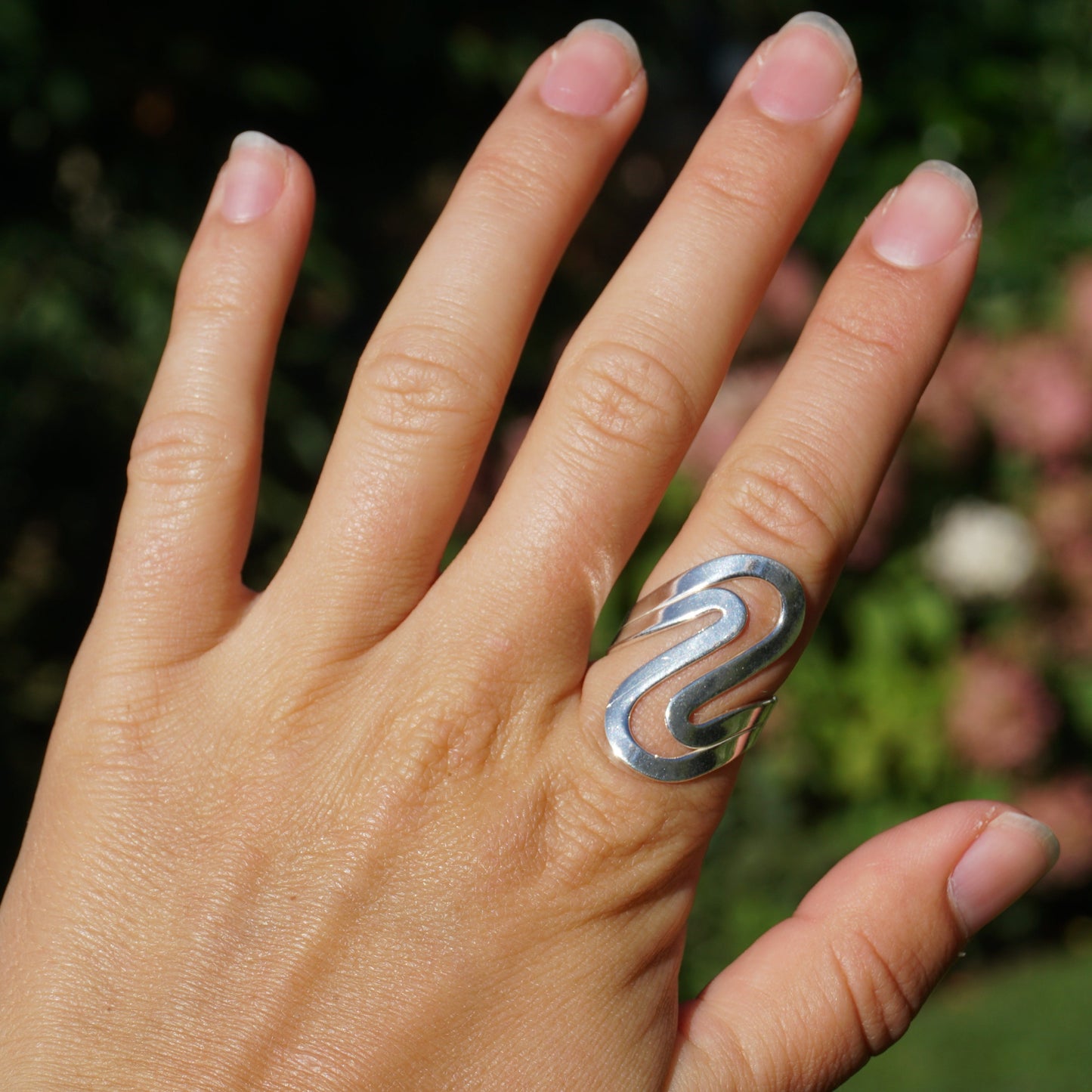 Ring Twisted