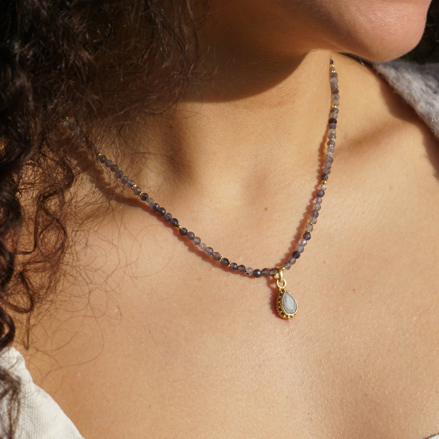 Kette Iolith | Gold | Anhänger Iolith