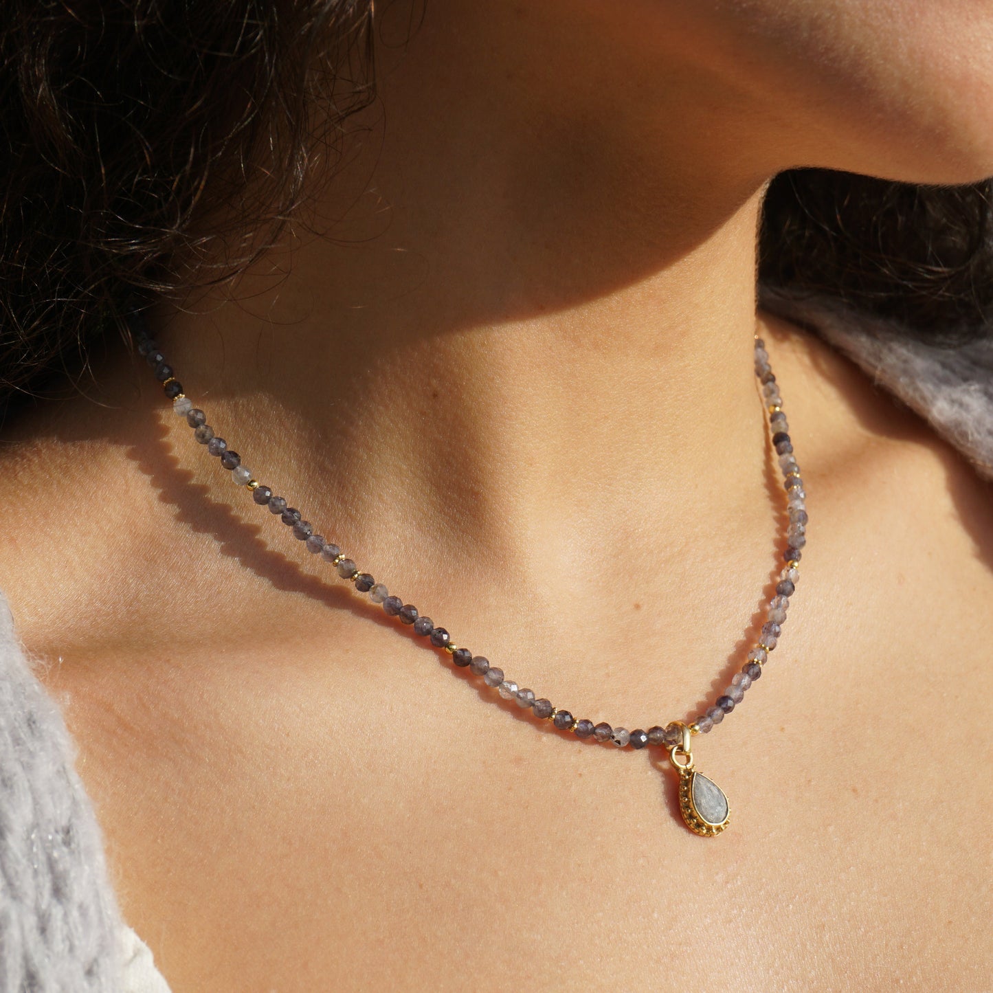Kette Iolith | Gold | Anhänger Iolith