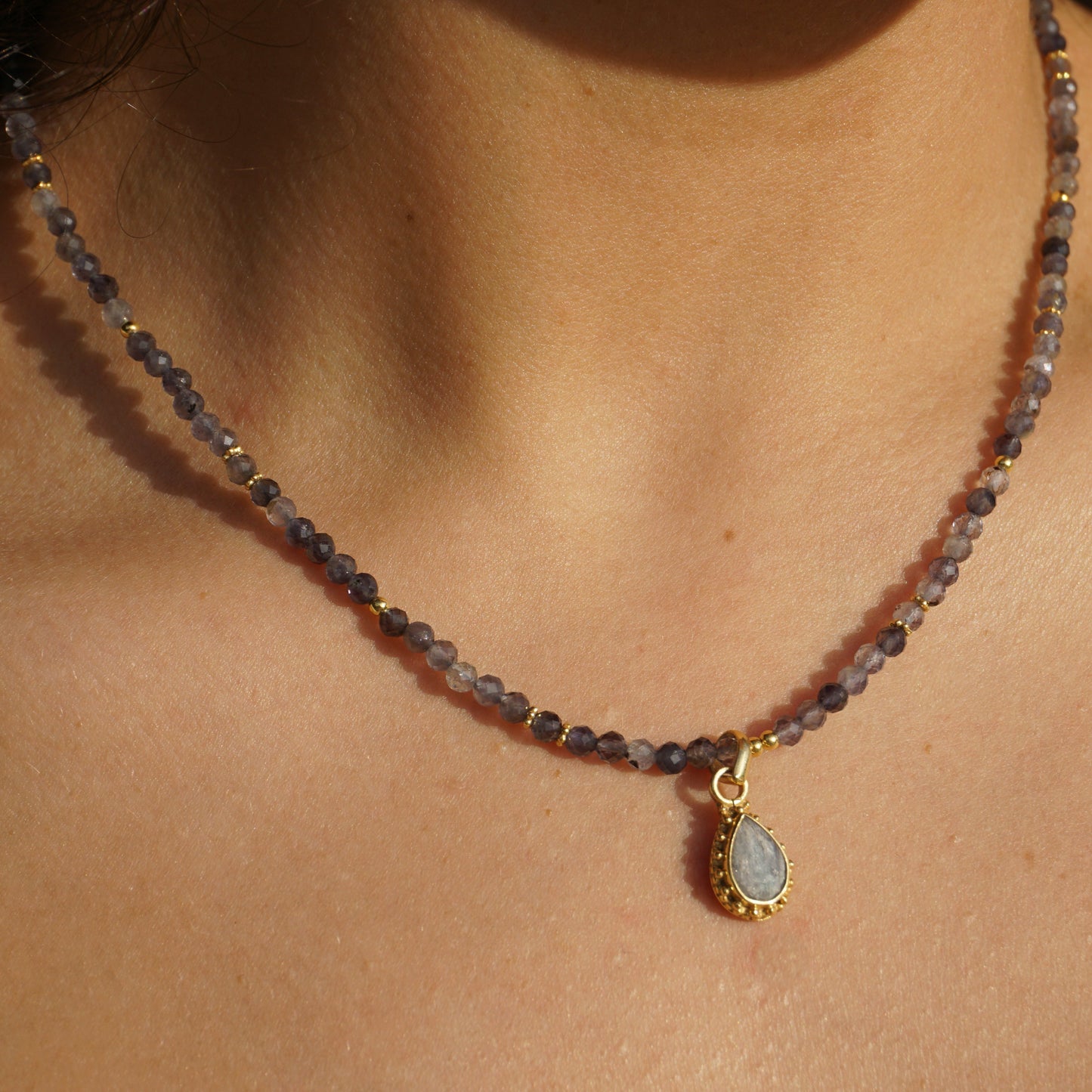 Kette Iolith | Gold | Anhänger Iolith