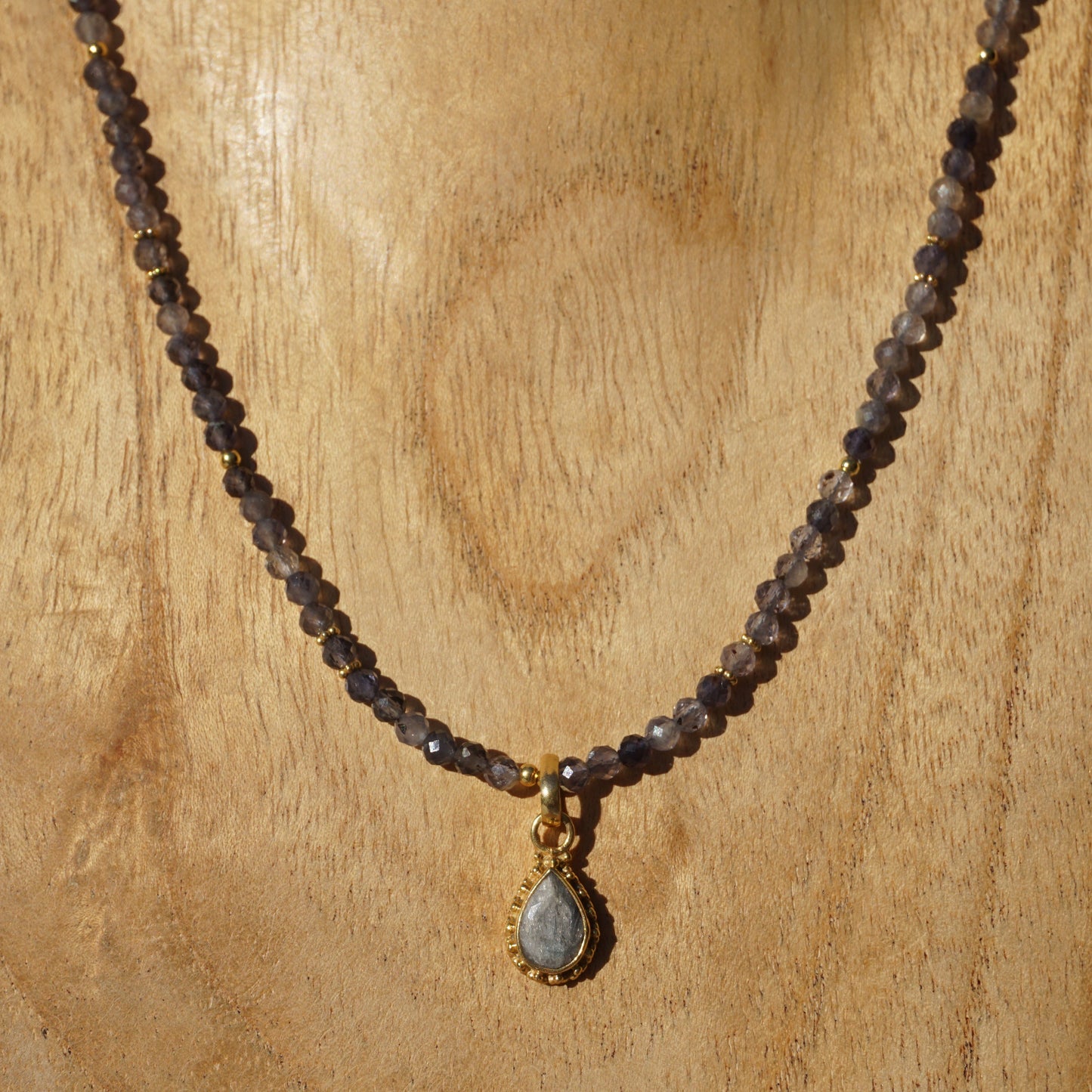 Kette Iolith | Gold | Anhänger Iolith