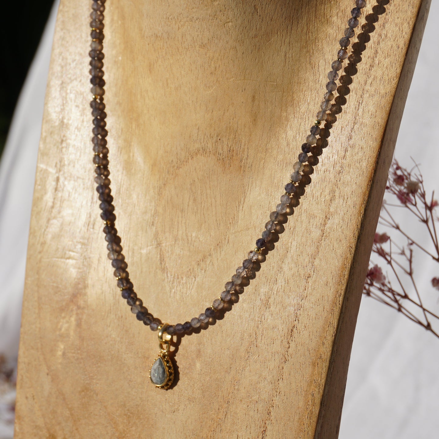 Kette Iolith | Gold | Anhänger Iolith